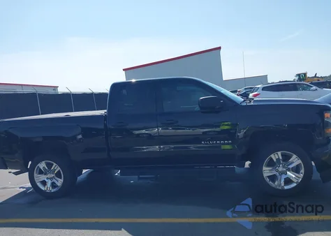 2017 Chevrolet Silverado C1500 Custom из США, поврежденный, VIN 1GCRCPEC6HZ112190